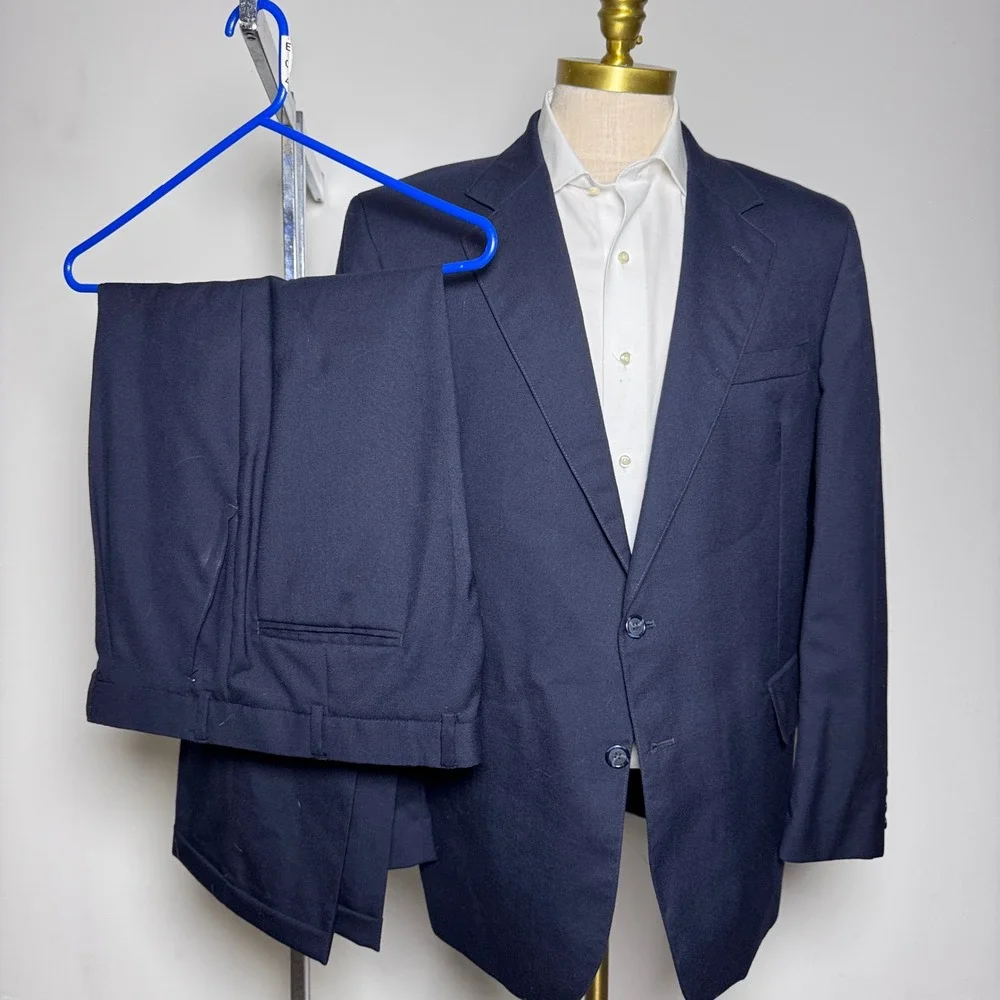 Vintage English Manor Suit Mens 44R 37x29 Navy Blue Solid Wool 2-Button